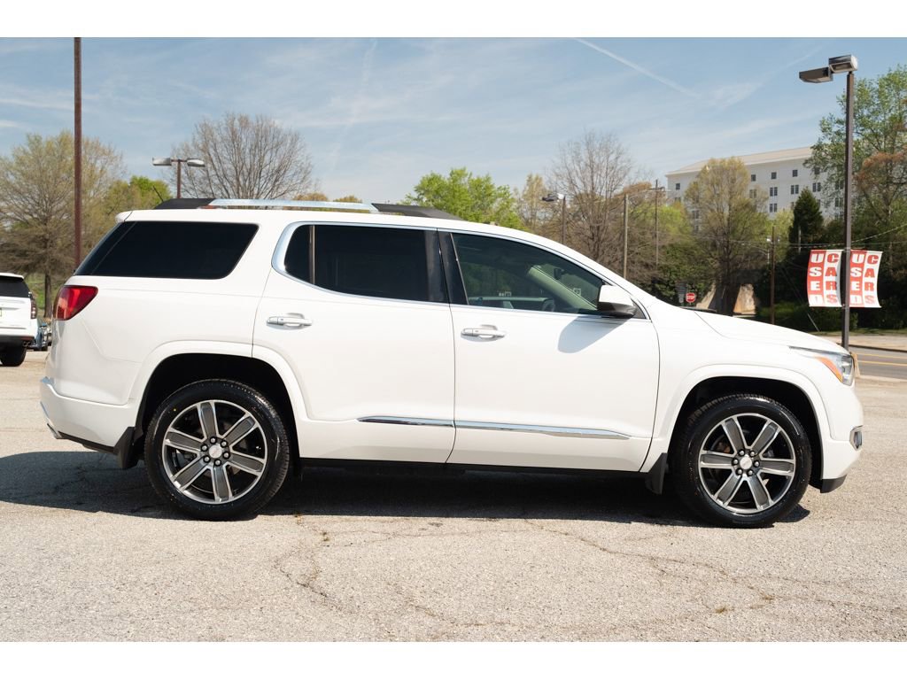 Used 2018 GMC Acadia Denali w/ Technology Package image 9
