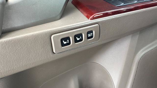 Used 2013 Lexus GX 460 w/ Comfort Plus Pkg AWD/4WD image 11
