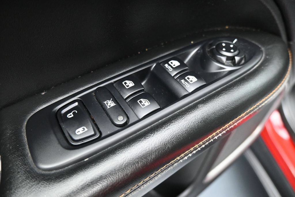 Used 2019 Jeep Compass Latitude w/ Cold Weather Group AWD/4WD image 11