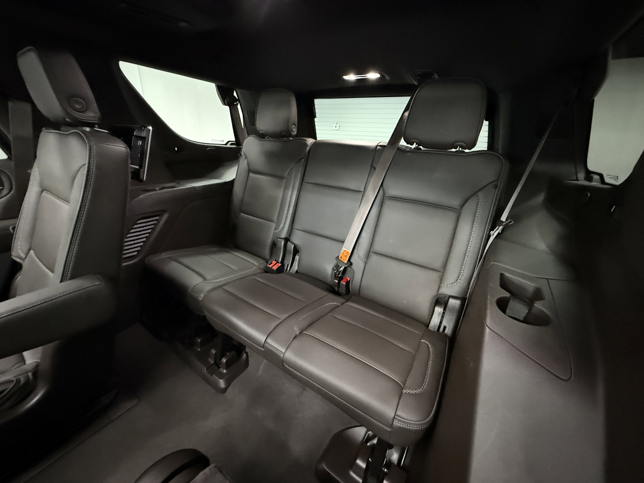 Used 2024 GMC Yukon Denali AWD/4WD image 30