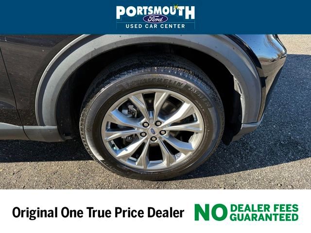 Used 2022 Ford Explorer XLT w/ Equipment Group 202A image 28