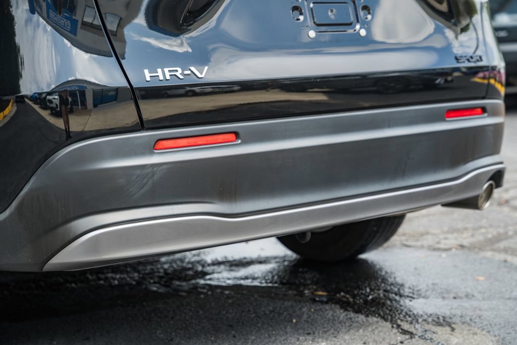 Used 2025 Honda HR-V Sport image 9