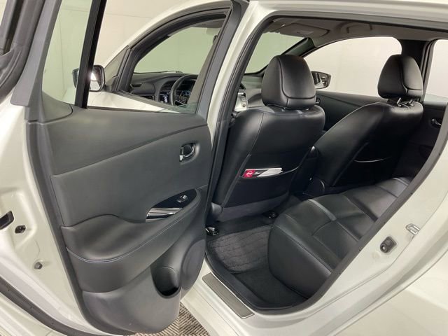 Used 2018 Nissan Leaf SL w/ SL Technology Package image 29
