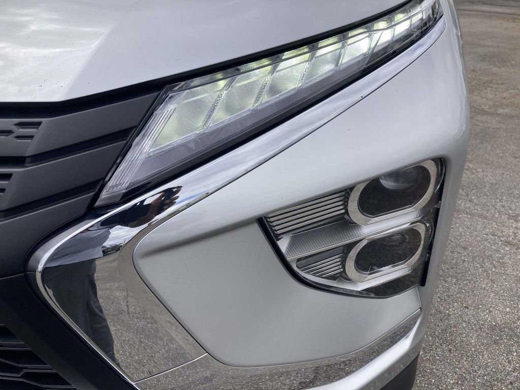 Used 2025 Mitsubishi Eclipse Cross SE image 10