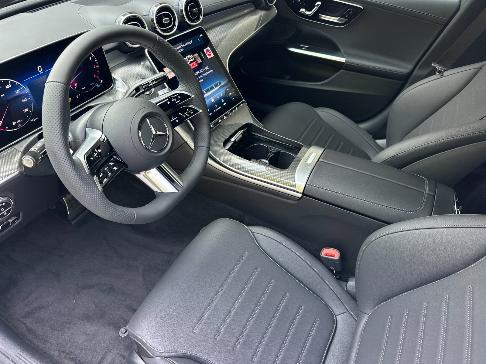 New 2026 Mercedes-Benz C 300 4MATIC Sedan image 10