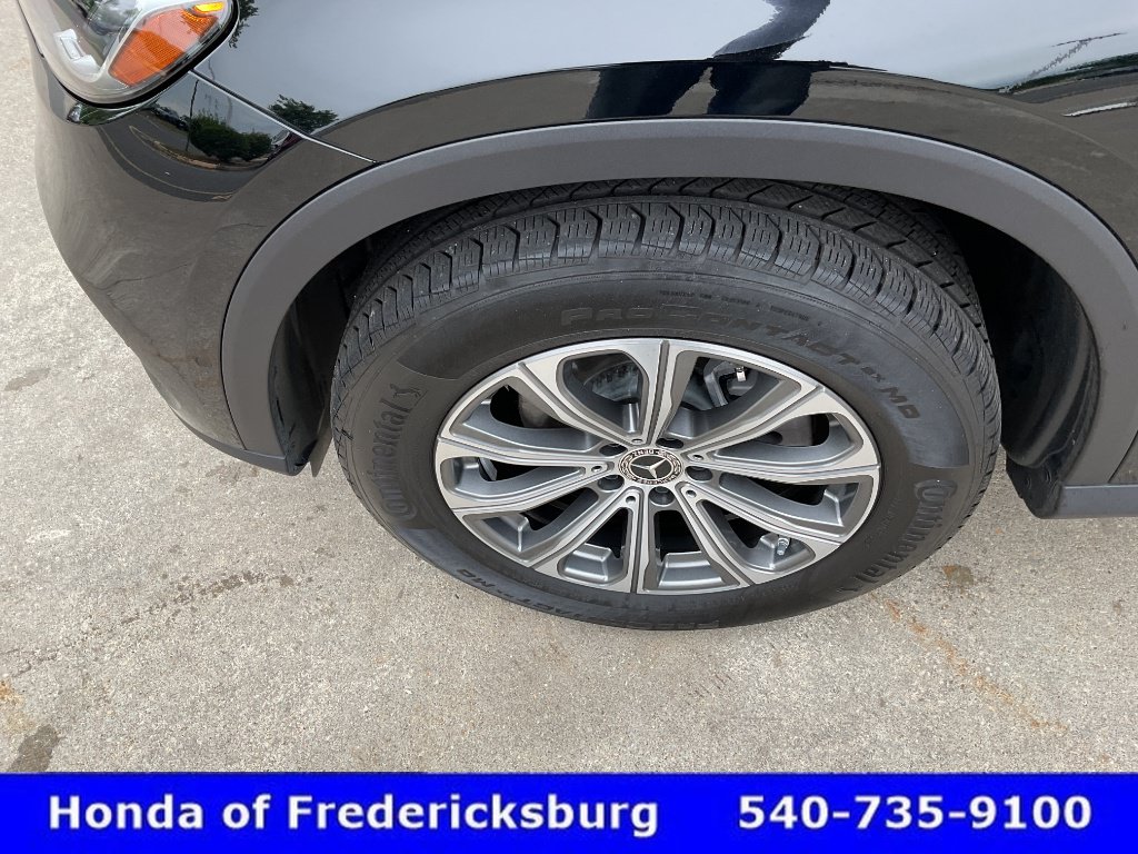 Used 2025 Mercedes-Benz GLC 300 4MATIC image 10