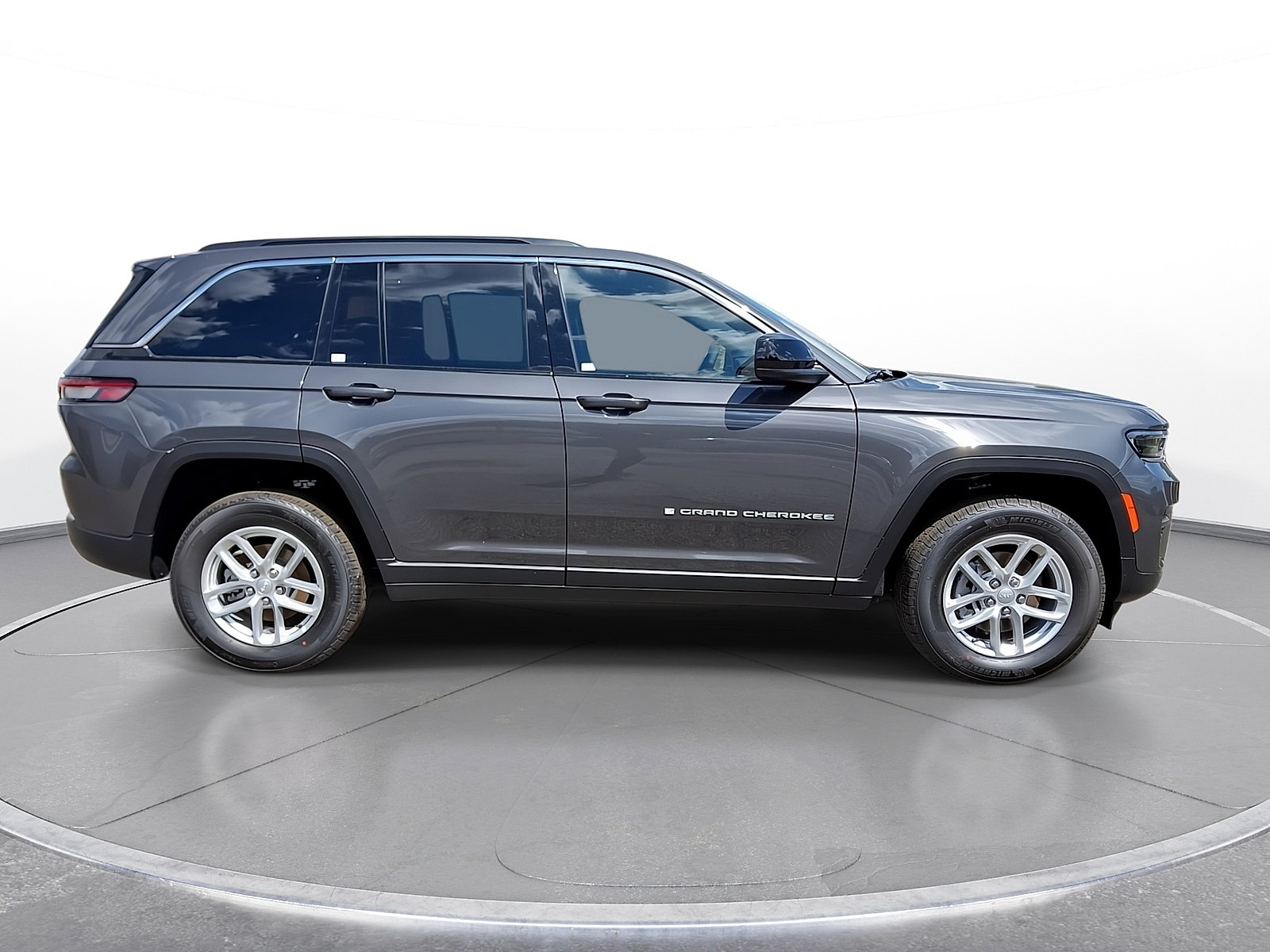 New 2026 Jeep Grand Cherokee Laredo X AWD/4WD image 9