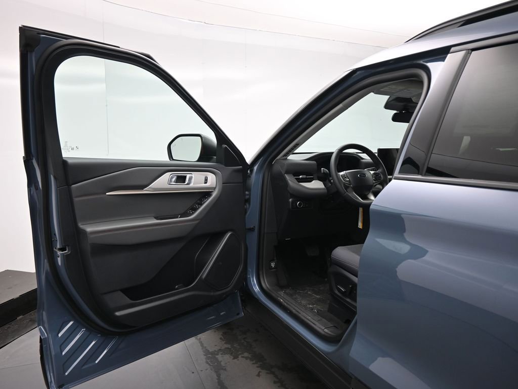 New 2026 Ford Explorer Active image 8