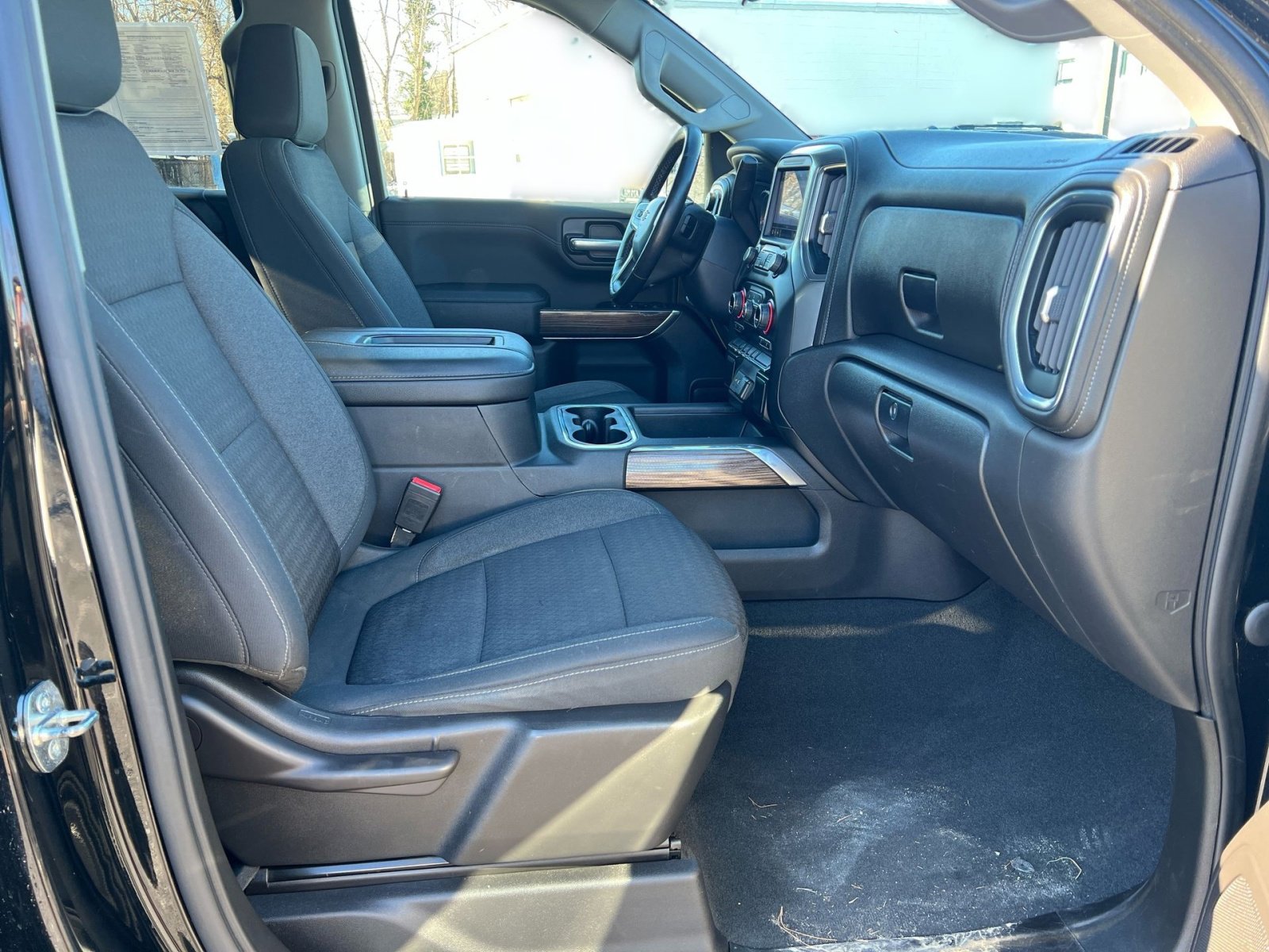 Used 2021 Chevrolet Silverado 1500 LT Trail Boss image 25