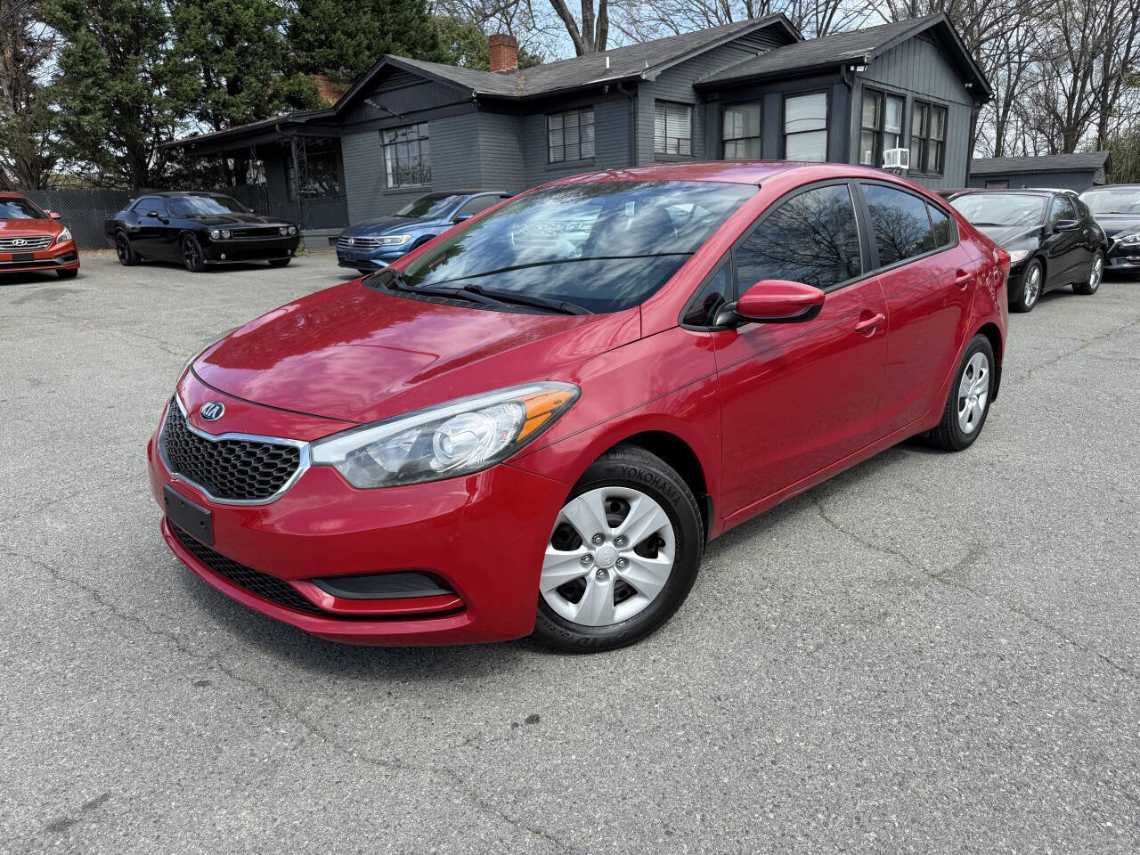 Used 2016 Kia Forte LX image 1