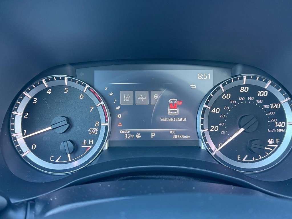 Certified 2023 Toyota Highlander XLE image 23