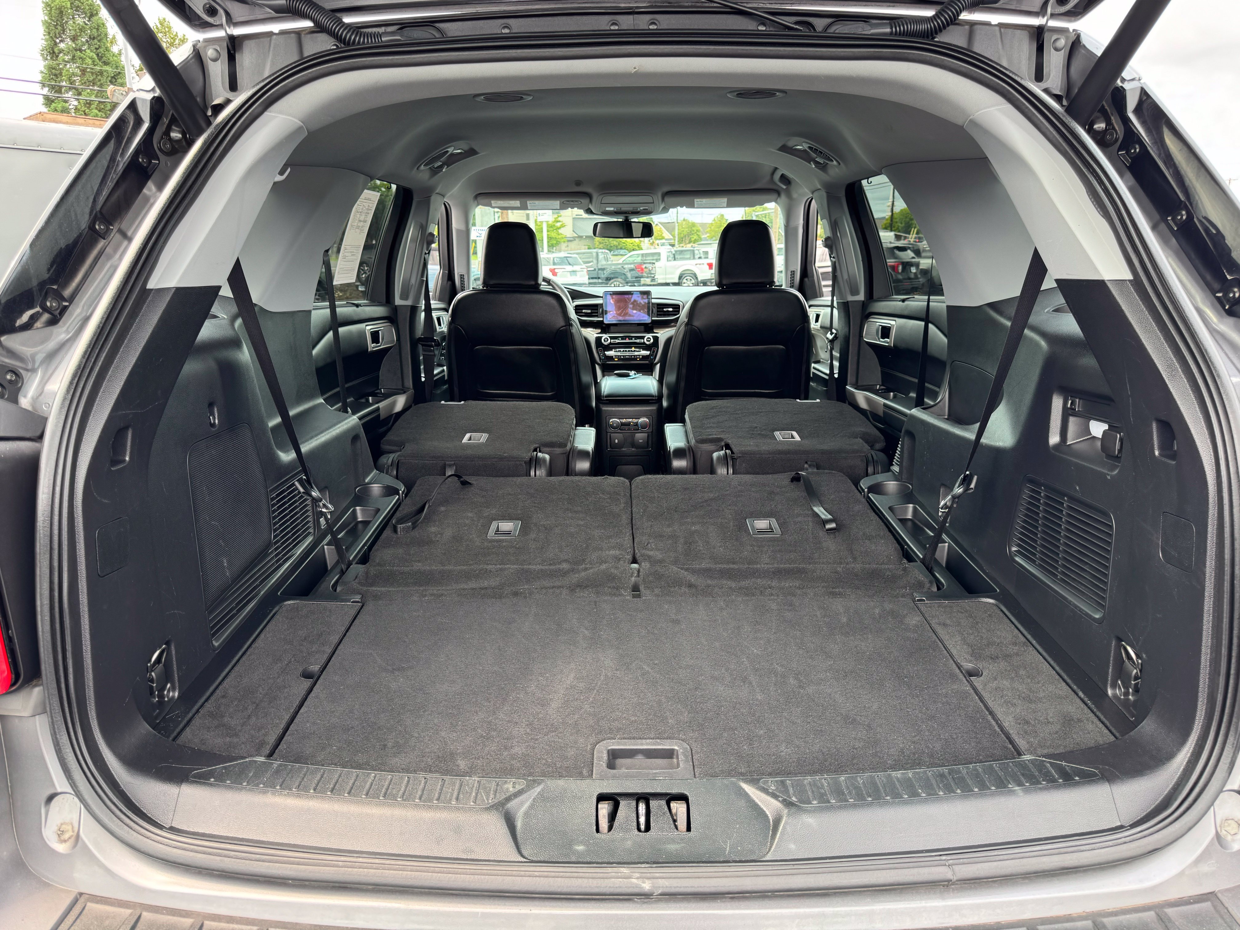 Used 2022 Ford Explorer Limited AWD/4WD image 36