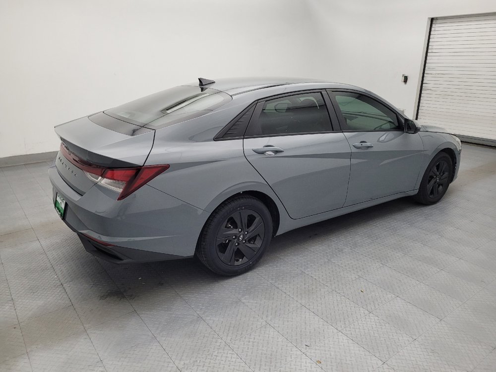 Used 2021 Hyundai Elantra SEL w/ Convenience Package FWD image 10