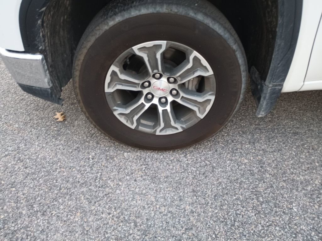 Used 2025 GMC Sierra 1500 SLT image 16