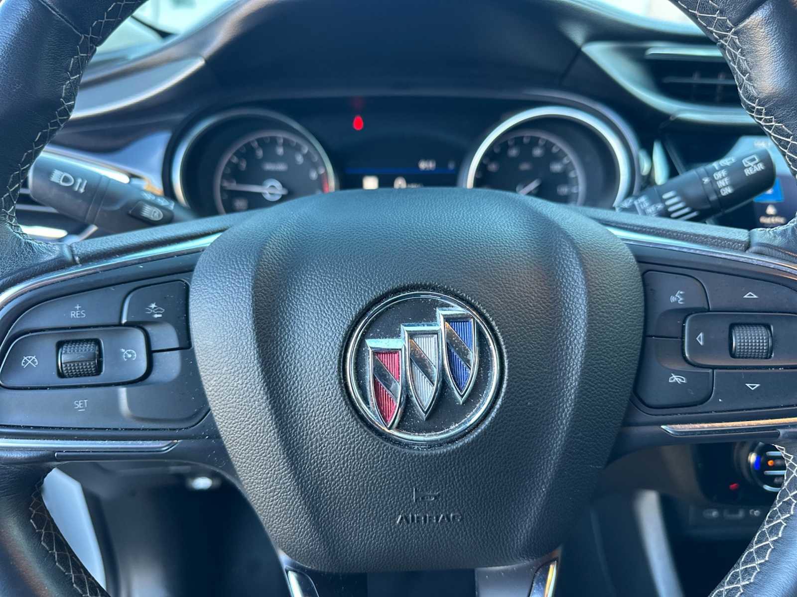 Used 2021 Buick Encore GX Select w/ Advanced Technology Package image 25