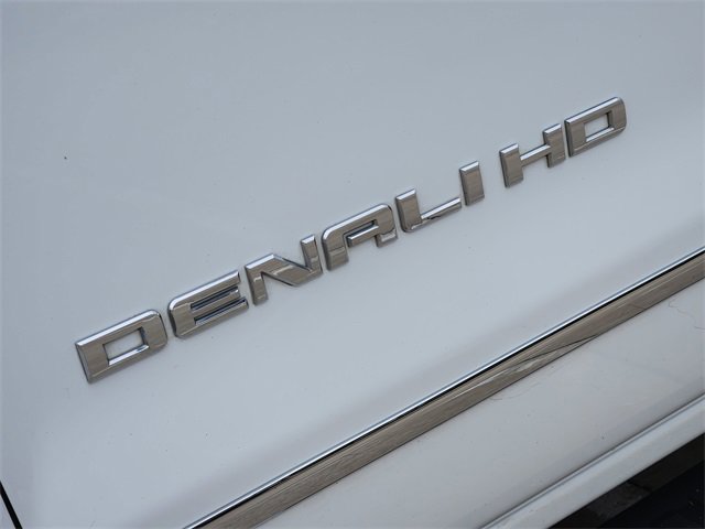 Used 2016 GMC Sierra 2500 Denali w/ Duramax Plus Package image 12