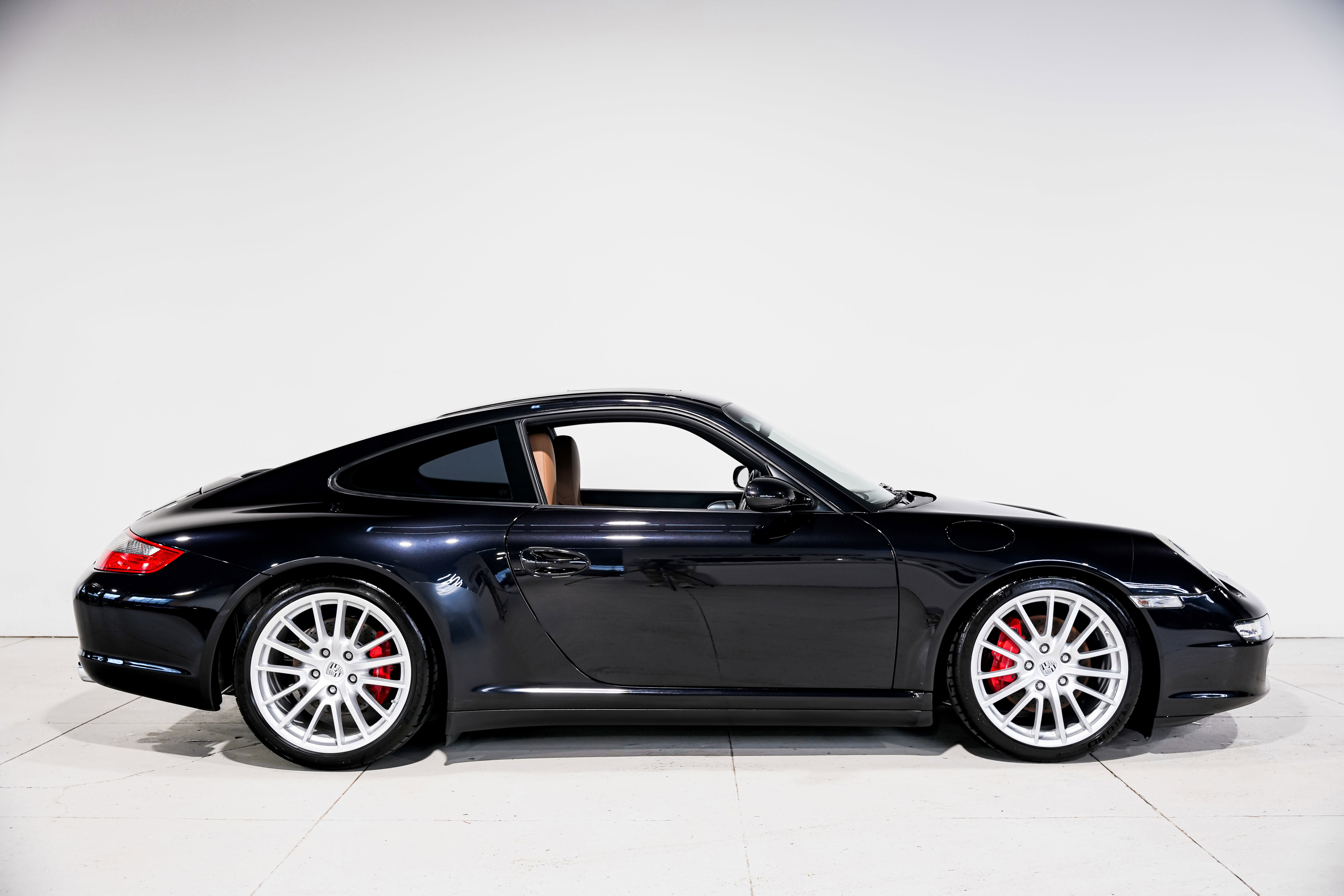 Used 2008 Porsche 911 Carrera 4S AWD/4WD image 2