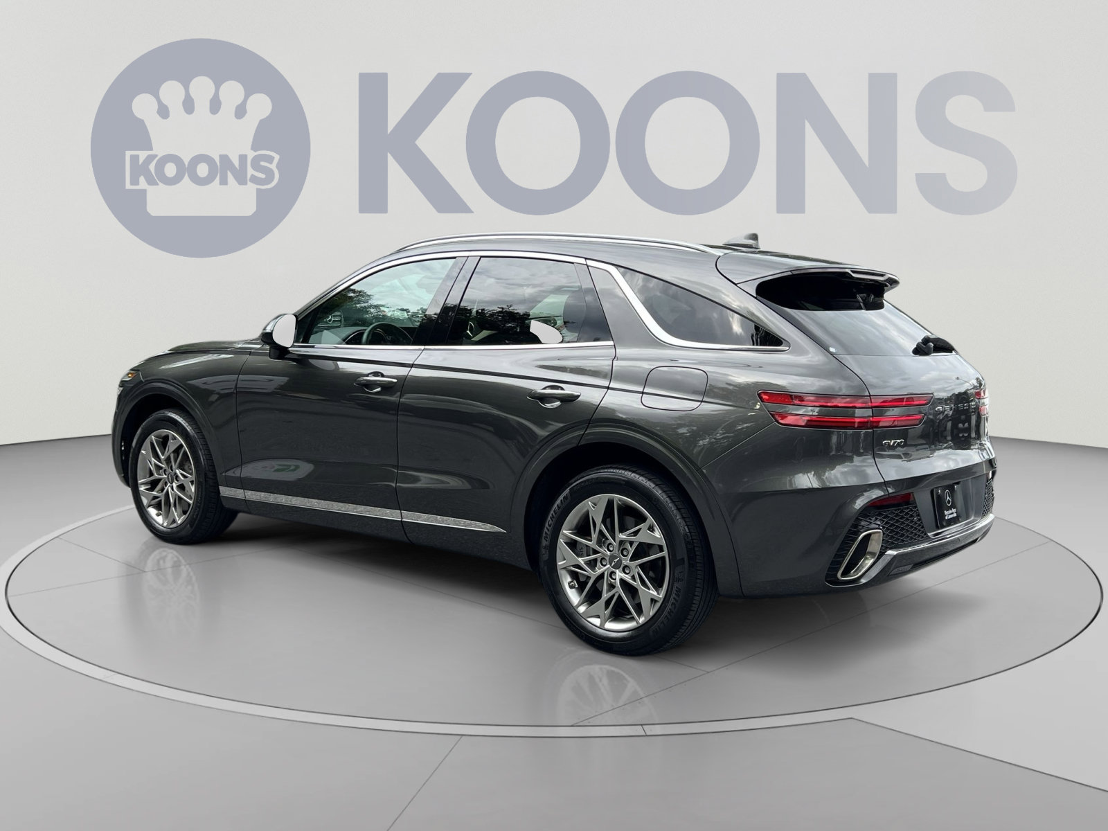Used 2025 Genesis GV70 2.5T AWD/4WD image 8