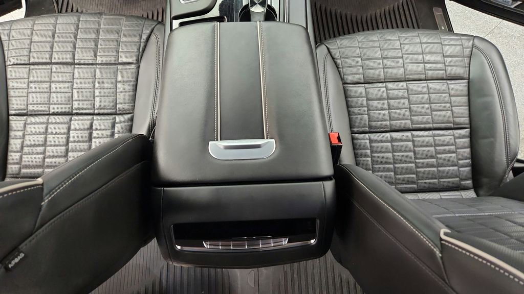 Used 2023 Cadillac Escalade ESV V w/ Heavy-Duty Trailer Package image 33