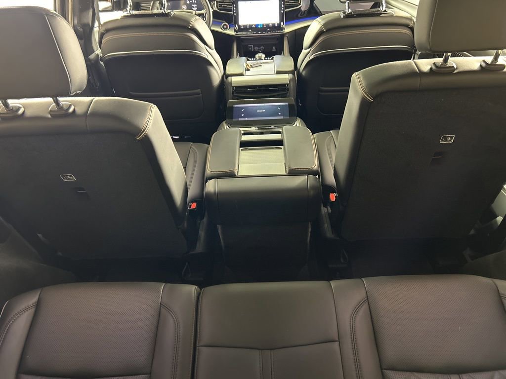 Used 2023 Jeep Grand Wagoneer Series III image 38