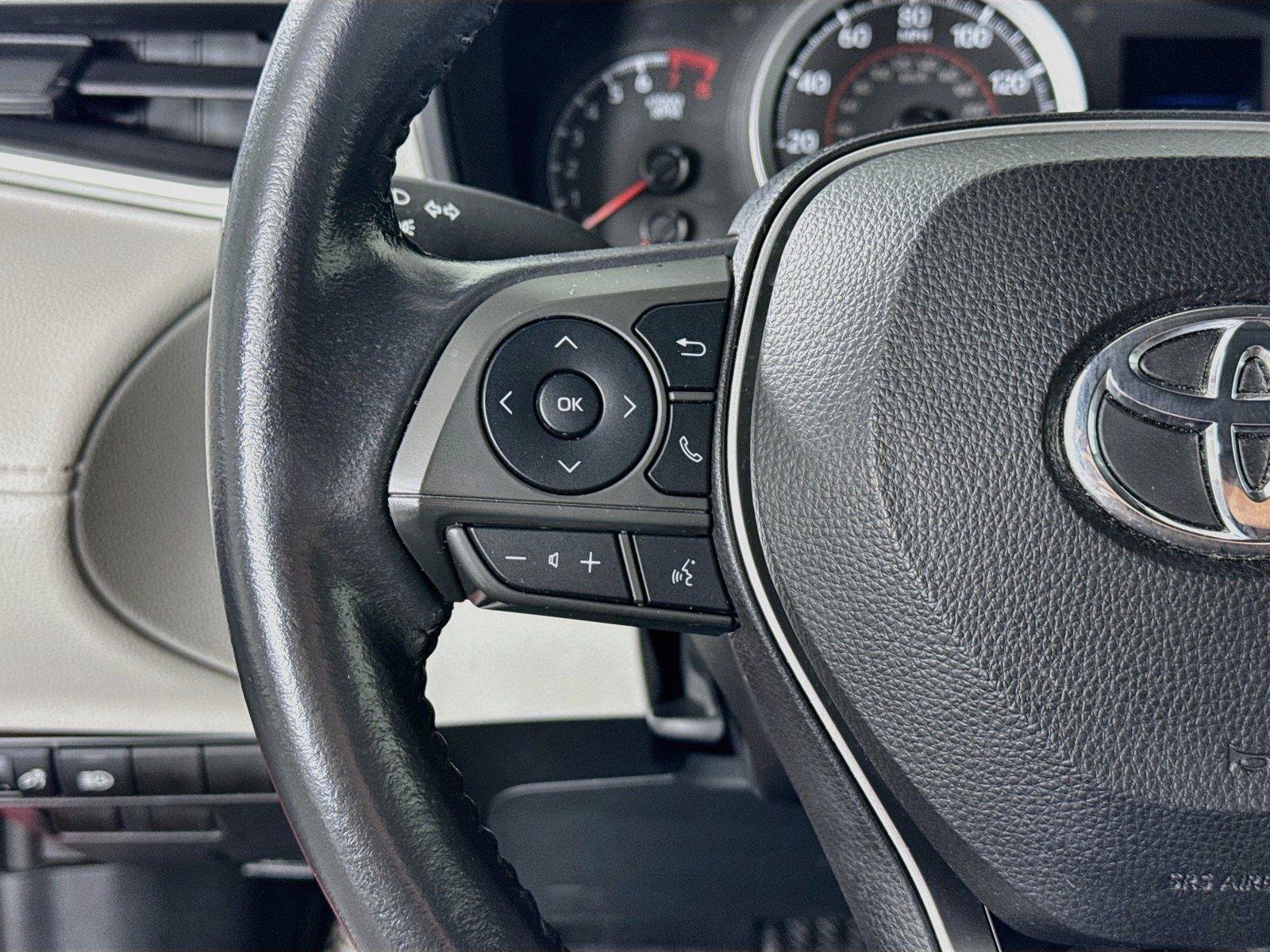 Used 2022 Toyota Corolla Cross LE FWD image 16