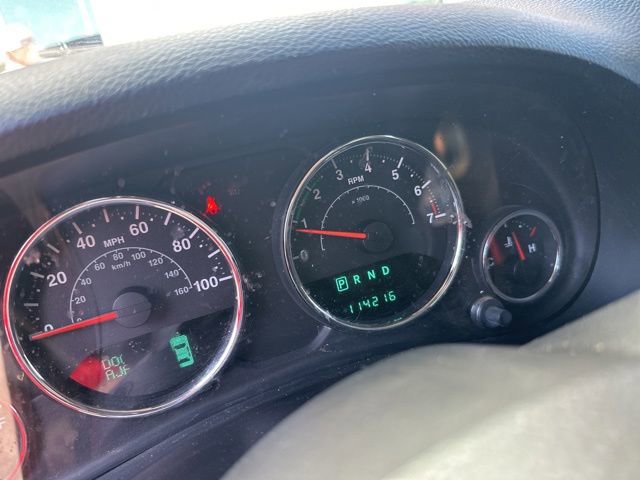 Used 2014 Jeep Wrangler Unlimited Rubicon w/ Connectivity Group AWD/4WD image 7