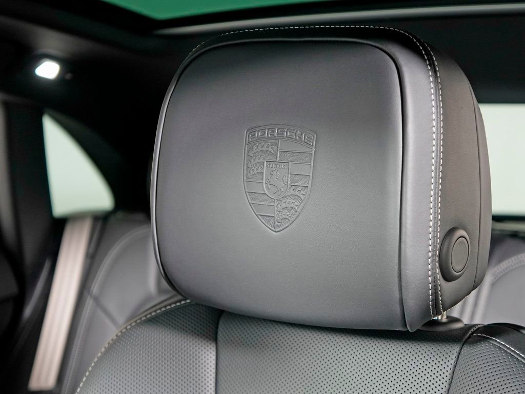 New 2026 Porsche Macan S AWD/4WD image 18