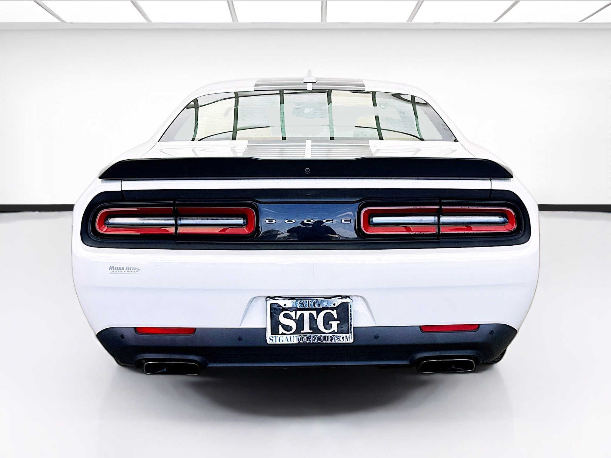 Used 2017 Dodge Challenger R/T Plus RWD image 5