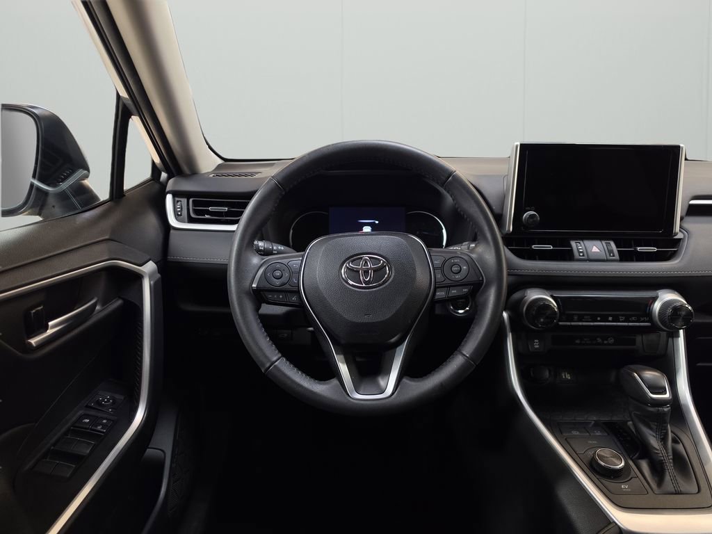 Used 2023 Toyota RAV4 XLE Premium AWD/4WD image 19