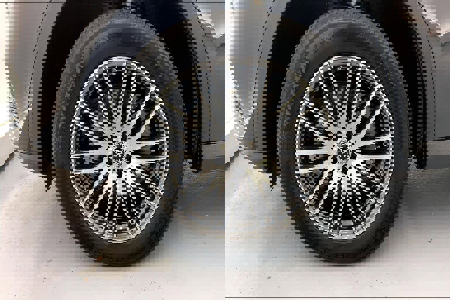 Certified 2023 Mercedes-Benz GLC 300 image 9