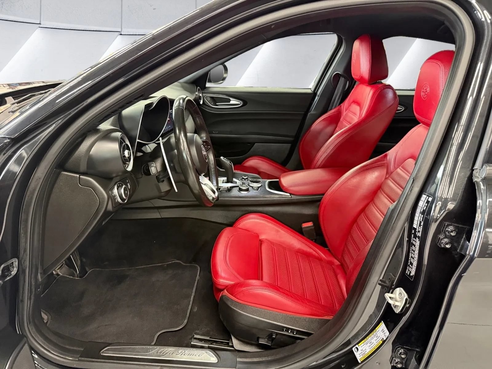 Used 2022 Alfa Romeo Giulia Sprint AWD/4WD image 16