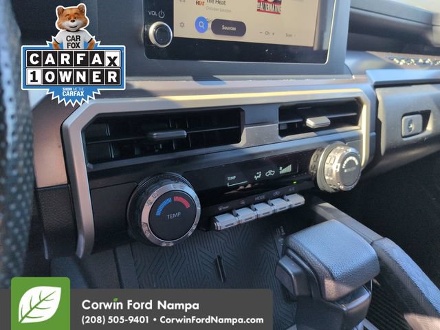 Used 2024 Toyota Tacoma SR5 AWD/4WD image 17