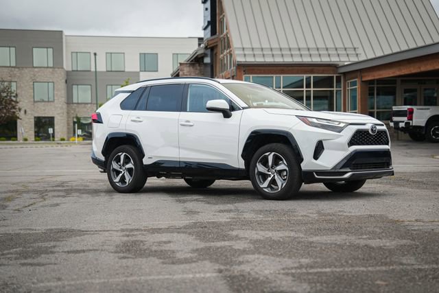 Used 2025 Toyota RAV4 SE