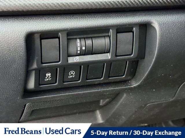 Used 2020 Subaru Crosstrek 2.0i Premium image 11