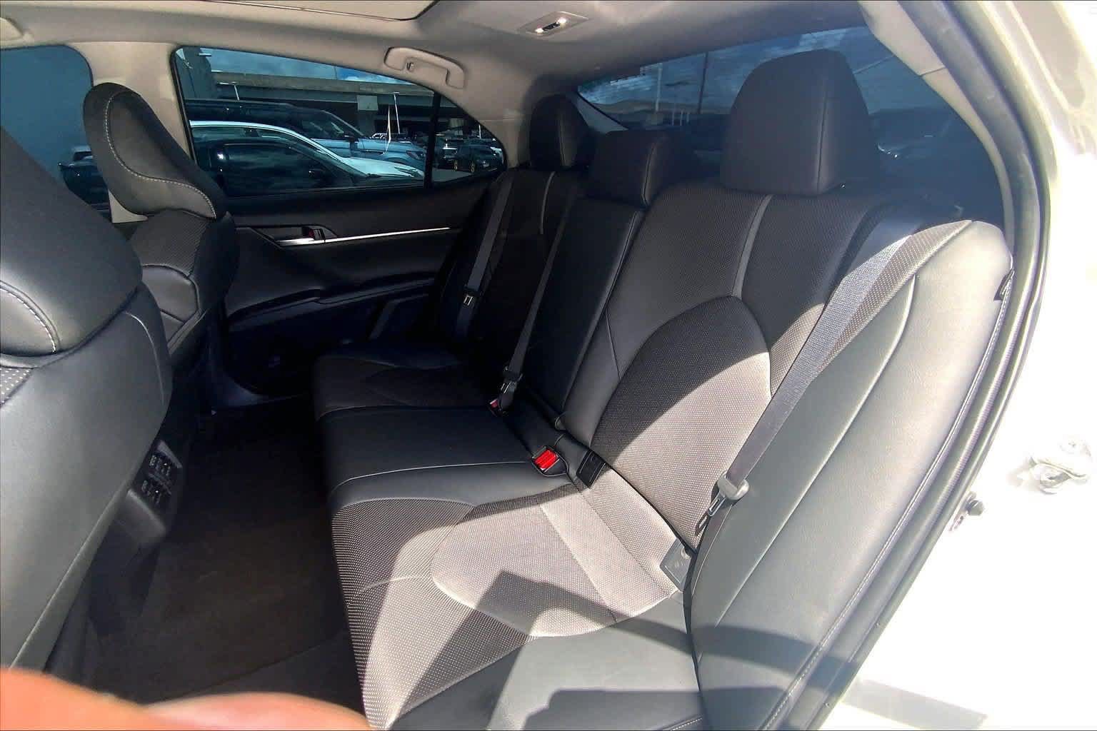 Used 2023 Toyota Camry XSE FWD image 29