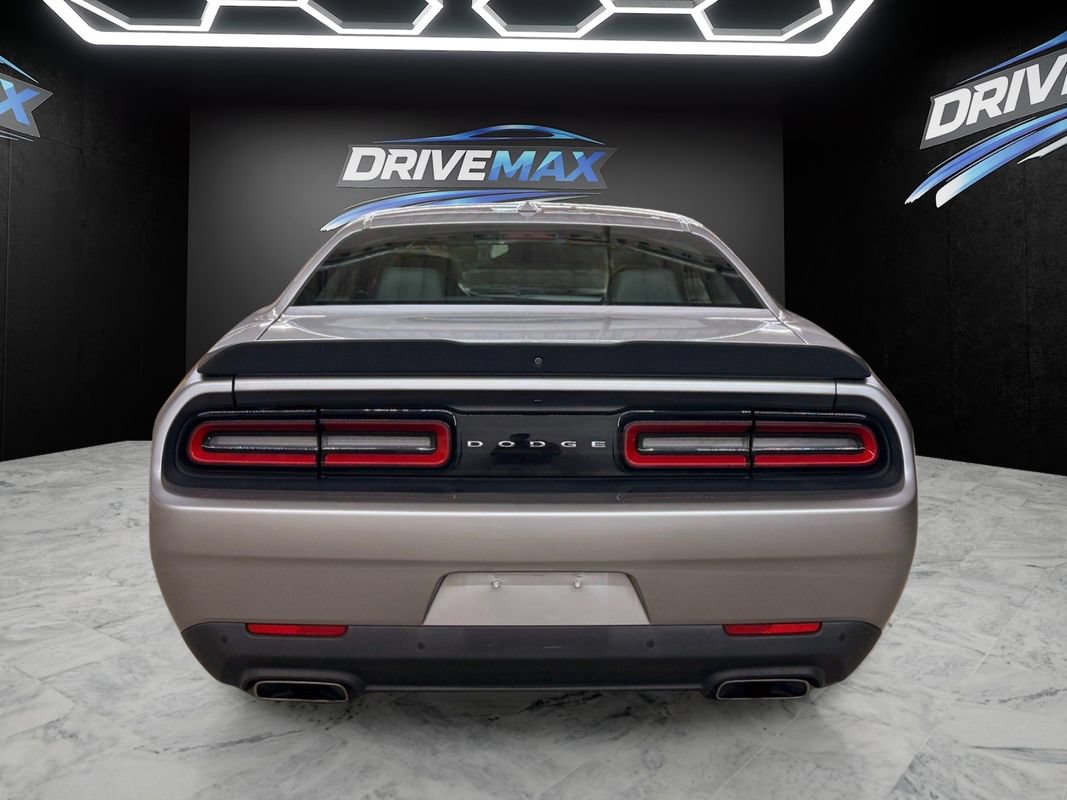 Used 2016 Dodge Challenger R/T Scat Pack RWD image 6