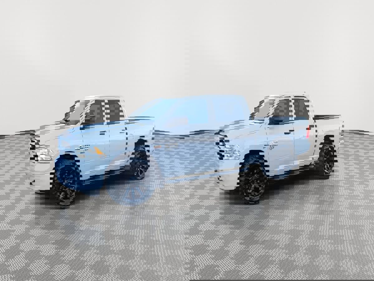 Used 2022 RAM 1500 Classic SLT image 3