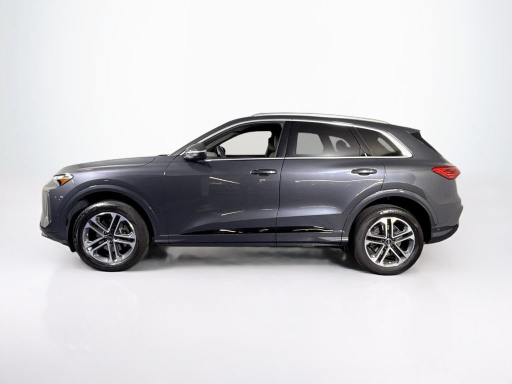 Used 2025 Audi Q5 Premium AWD/4WD image 2
