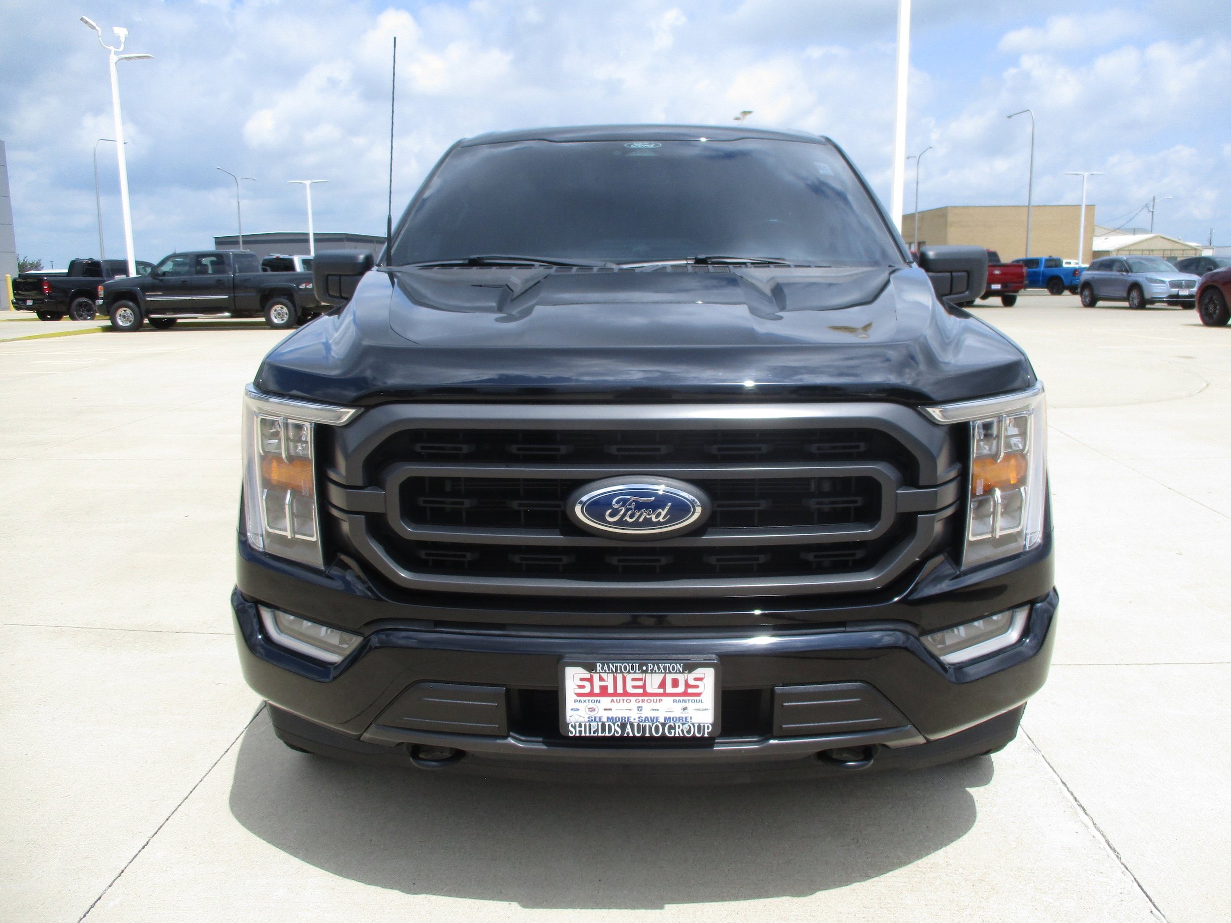 Used 2022 Ford F150 XLT w/ Equipment Group 302A High AWD/4WD image 11
