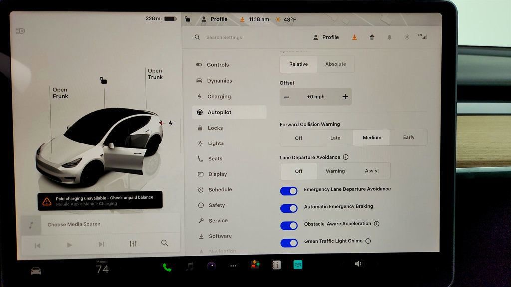 Used 2023 Tesla Model Y Performance image 19