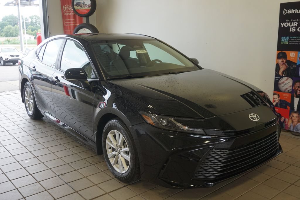 New 2026 Toyota Camry LE FWD image 2