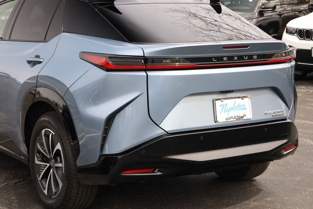 Used 2023 Lexus RZ 450e Premium w/ Technology Package image 7