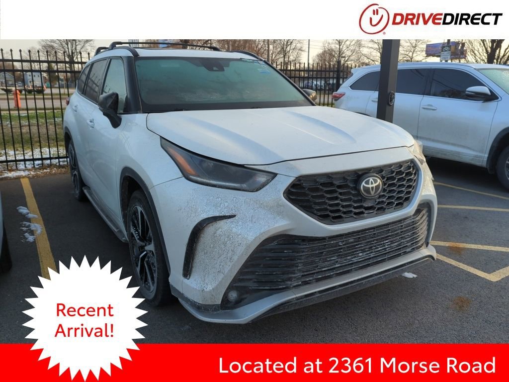 Used 2022 Toyota Highlander XSE image 1