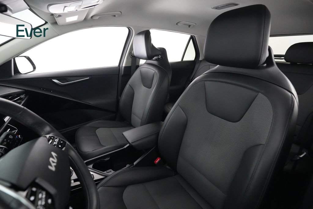 Used 2024 Kia Niro Wind FWD image 4