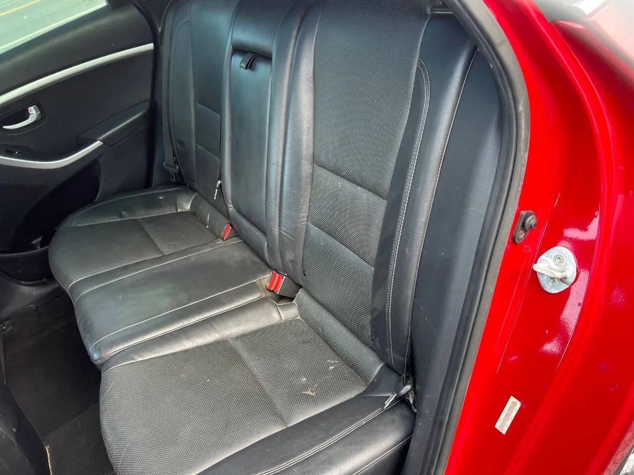 Used 2014 Hyundai Elantra GT w/ Option Group 03 image 24