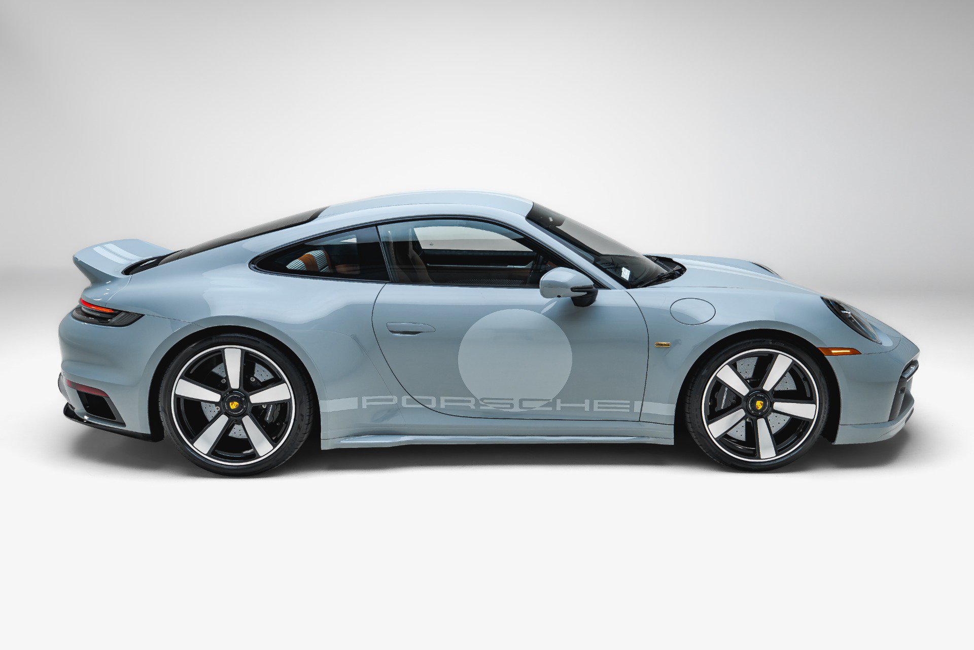 Used 2023 Porsche 911 Sport Classic RWD image 15