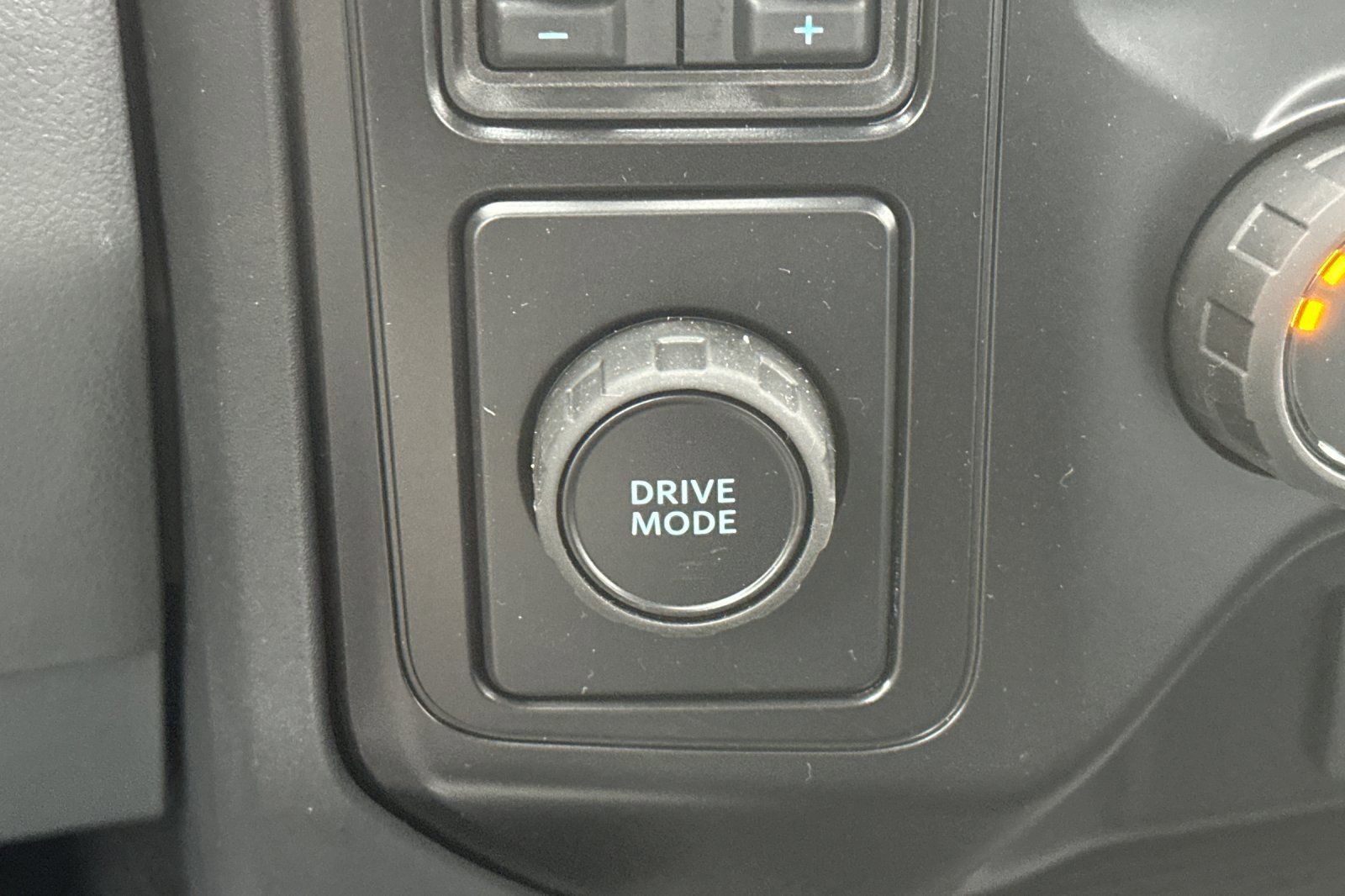 New 2026 Ford F550 2WD Regular Cab Super Duty image 28