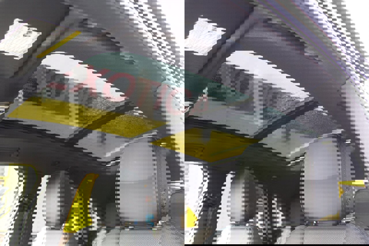 Used 2020 Porsche Macan image 21