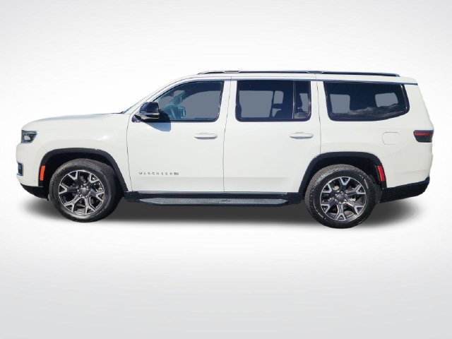 Used 2024 Jeep Wagoneer Series III AWD/4WD image 2