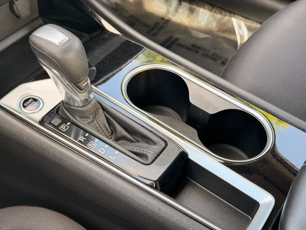 Used 2024 Nissan Altima 2.5 SV FWD image 34